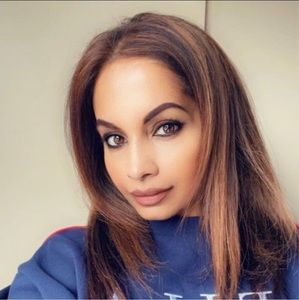 Meet your Posher, Antoinette